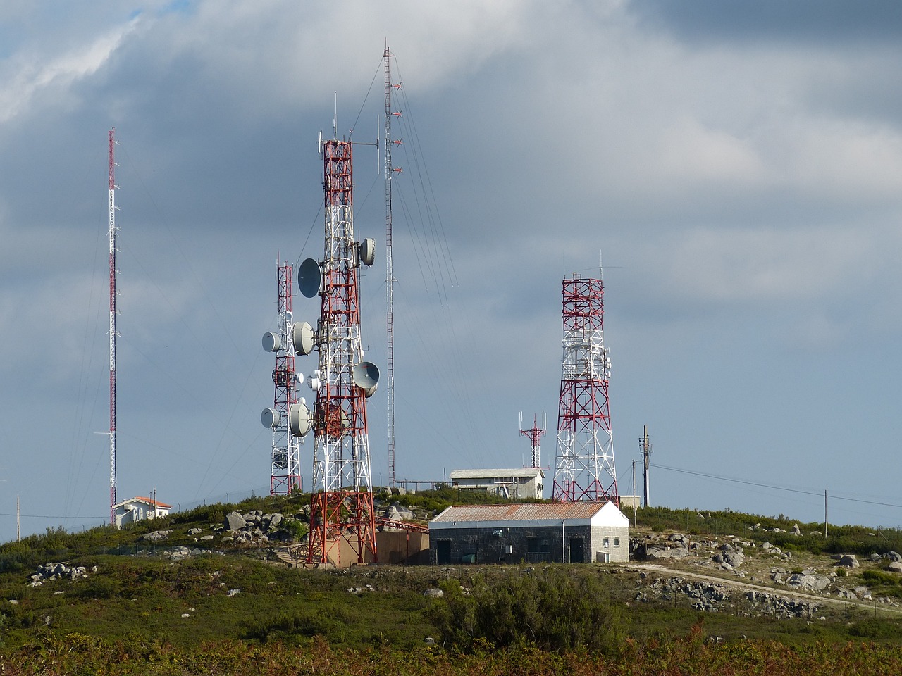 antenna, communication, transmission-227799.jpg